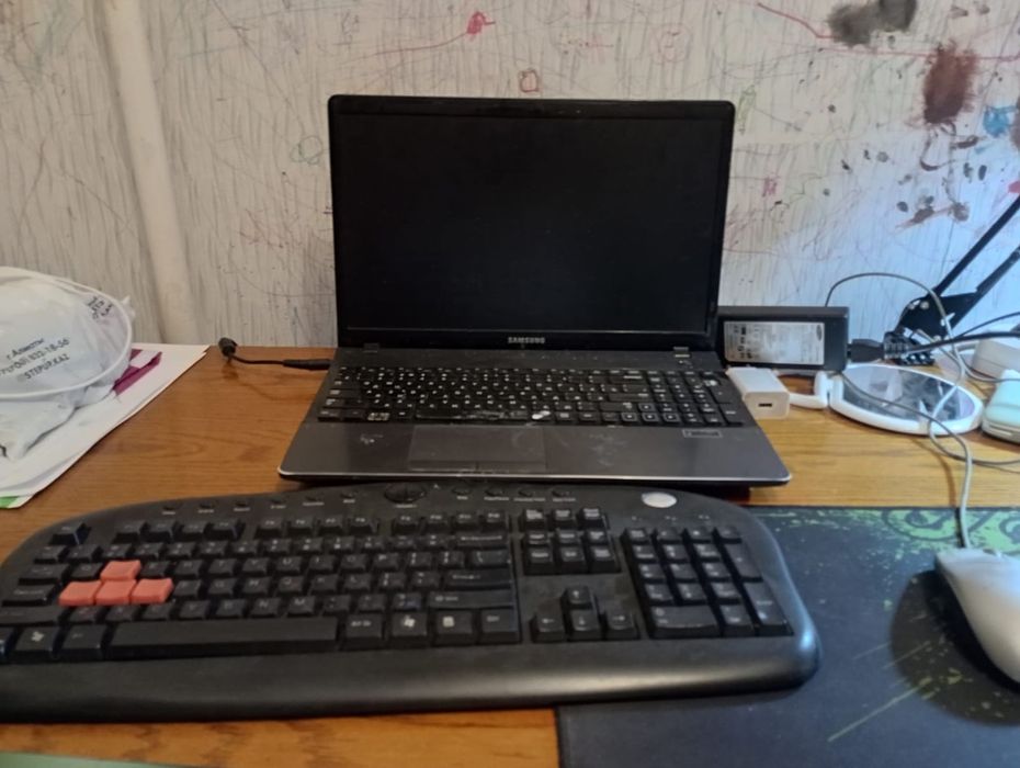 Продам ноутбук.        .