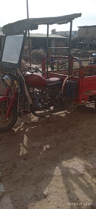 Murabbiy tenglon sotiladi