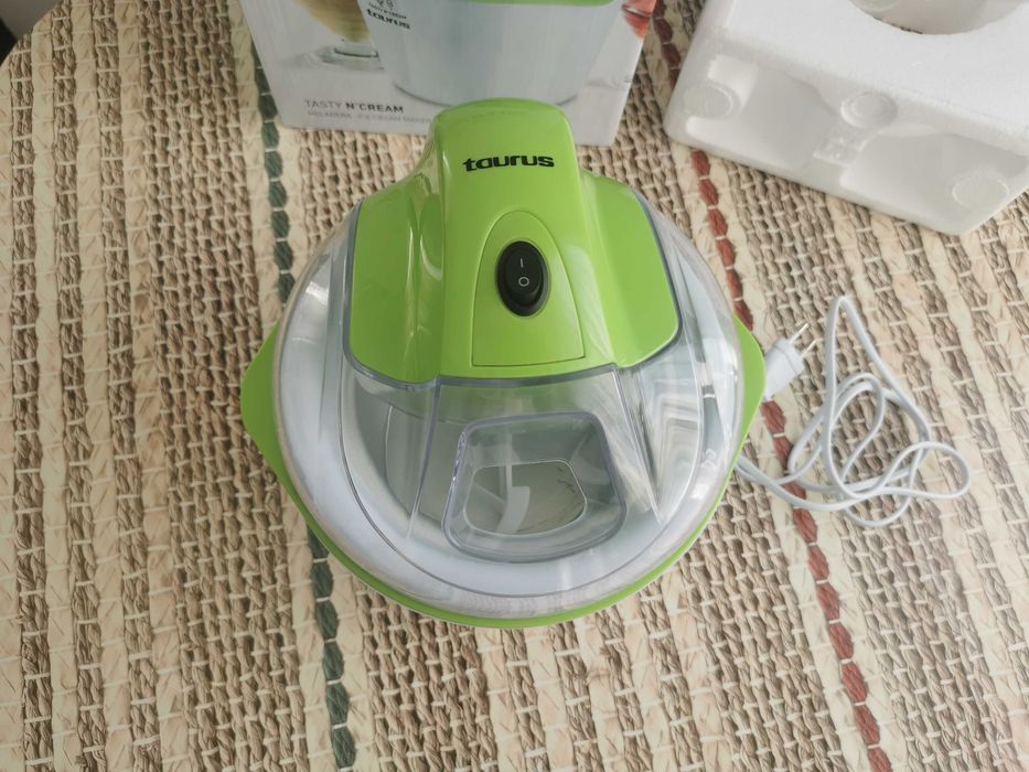Уред за сладолед TAURUS TASTY N'CREAM