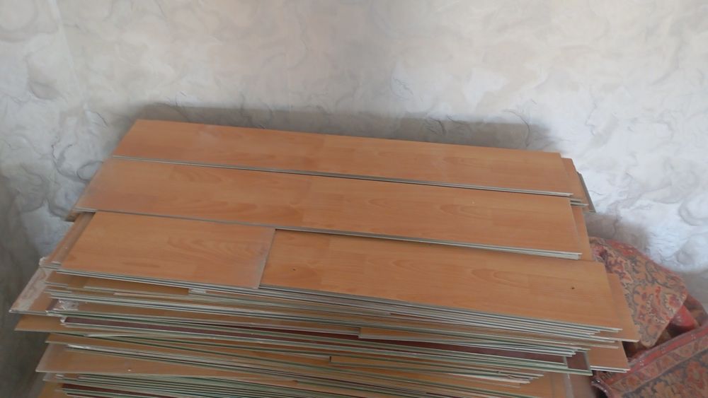 Ламинат продается