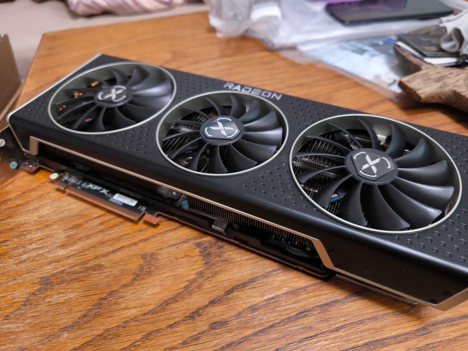 XFX MERC 319 AMD Radeon 6800XT  16GB GDDR6
