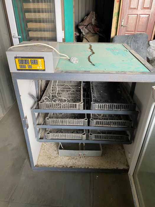 Продается инкубатор для яиц