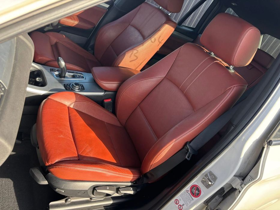 Dezmembrez BMW X3 F25 2.0d xdrive M-Pack 2012 2.0d N47,automat,Xenon