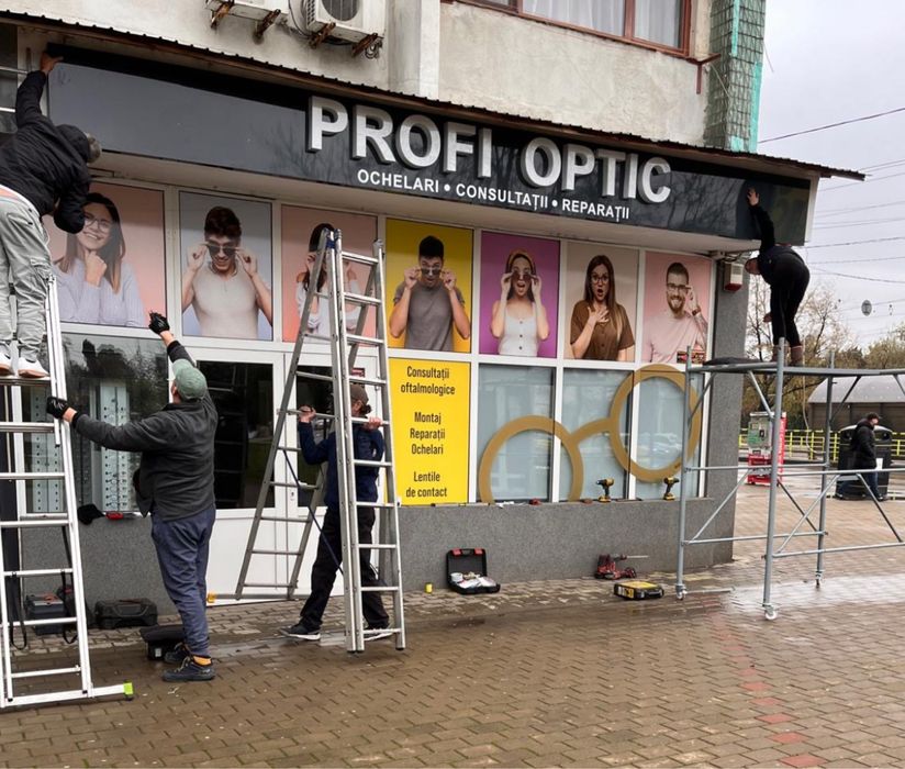 Reclame luminoase și firme personalizate pentru afaceri
