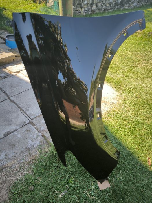 Преден ляв калник на Hyundai santa fe 2016г