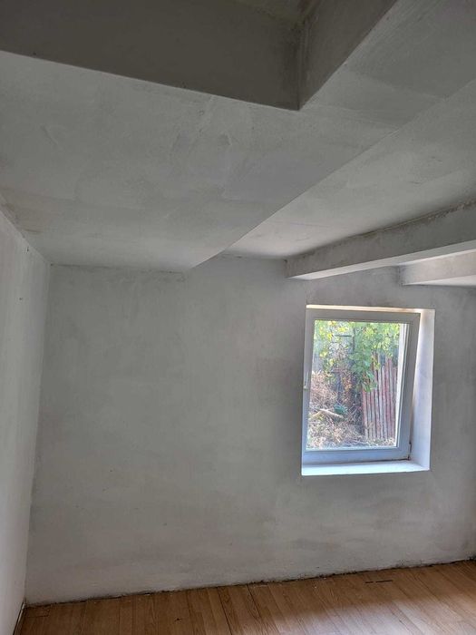 Casa si teren de vanzare