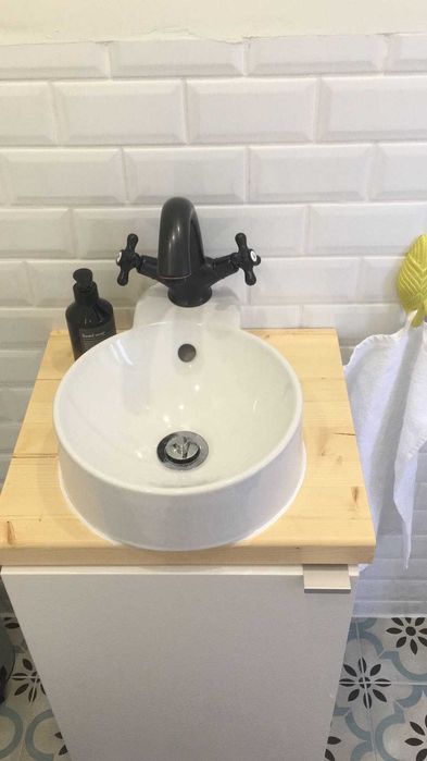 Servicii finisaje interioare  – Gresie, Rigips, Zugrăveli, Parchet