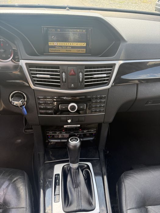 MERCEDES-BENZ E-Class 2010 — imagine 3