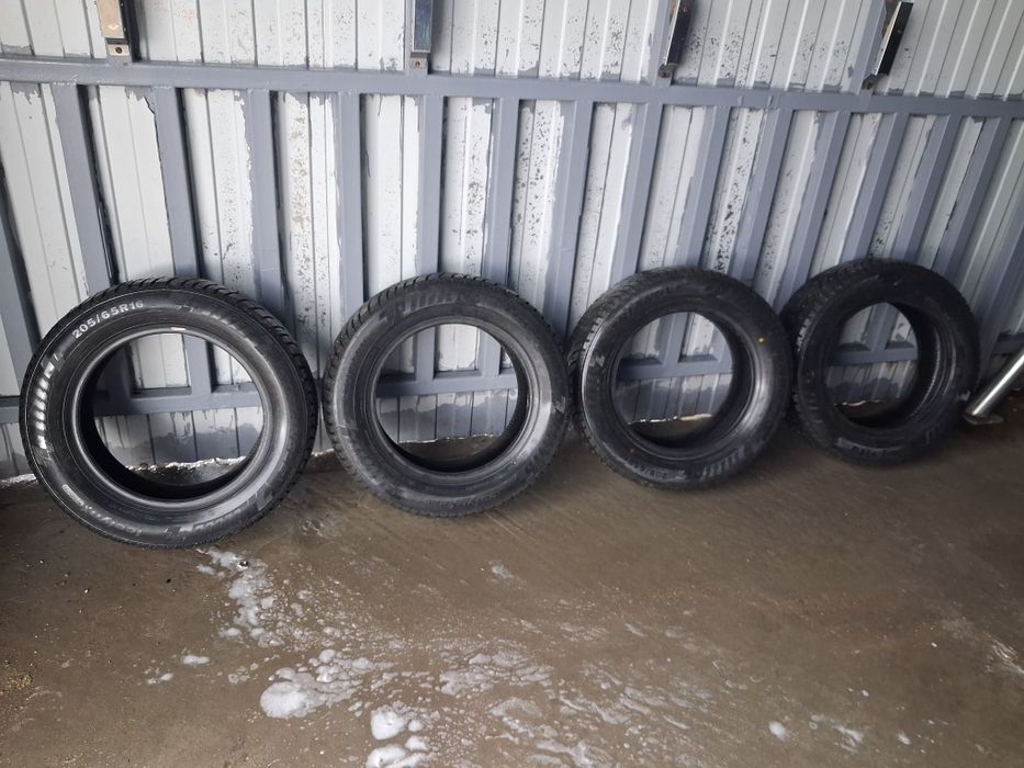 Продам зимные шины 205/65/16