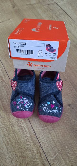 Pantofi Biomecanics marimea 21, ca noi