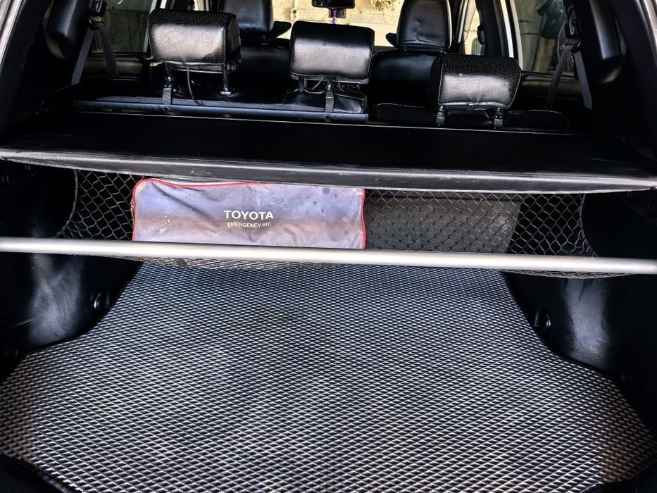 Машина хороший , без дтп.