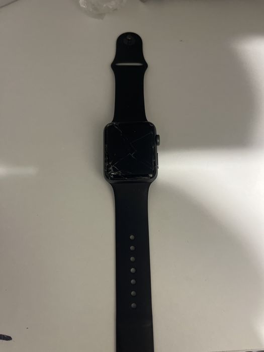 Apple watch 3, требует замены стекла
