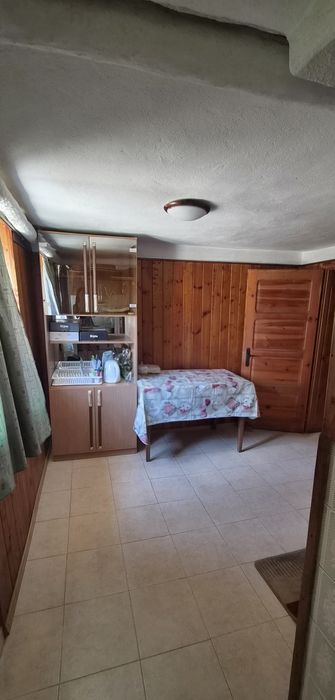 Етаж от къща под наем в с. Бенковски, обл. Пловдив