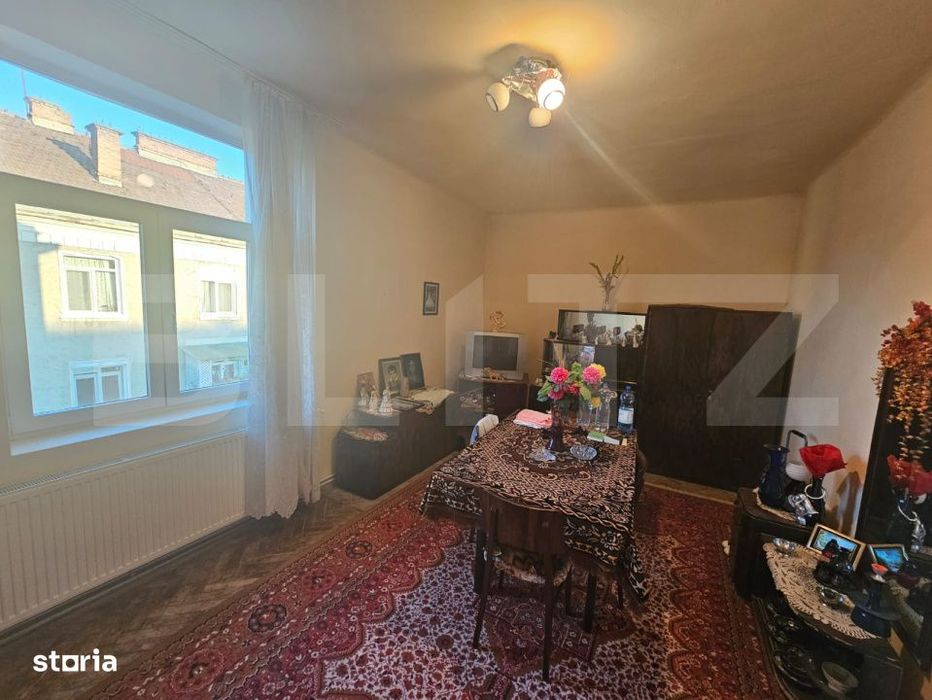 Apartament cu 3 camere, decomandat, 80 mp, Ocna Mures
