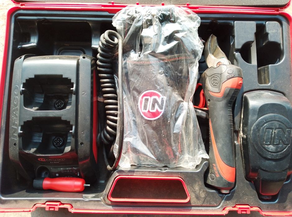 Foarfeca electrica infaco 3015