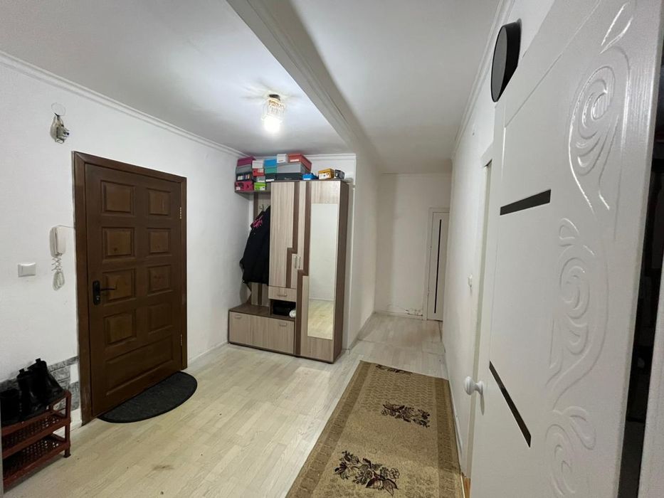 Еки болмели Уй сатылат.