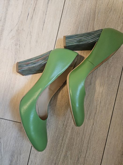 Pantofi marimea 37
