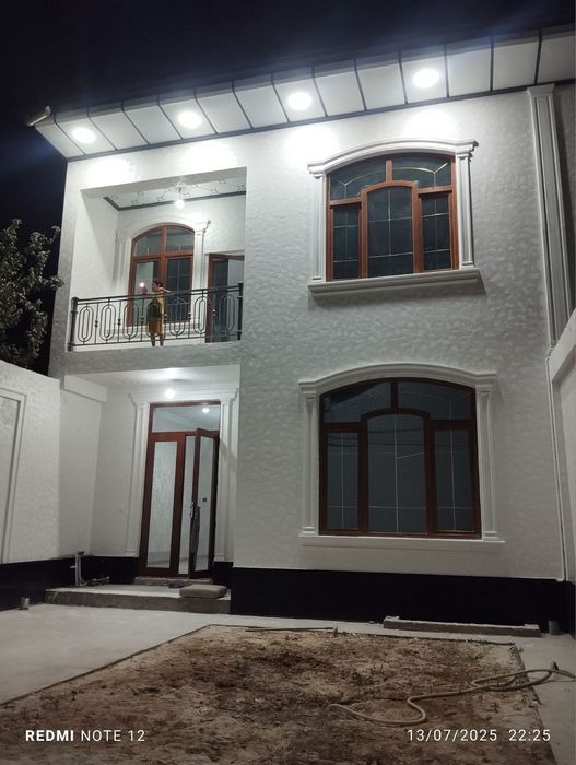 Келес Абдурахмоновда 2 та ховли