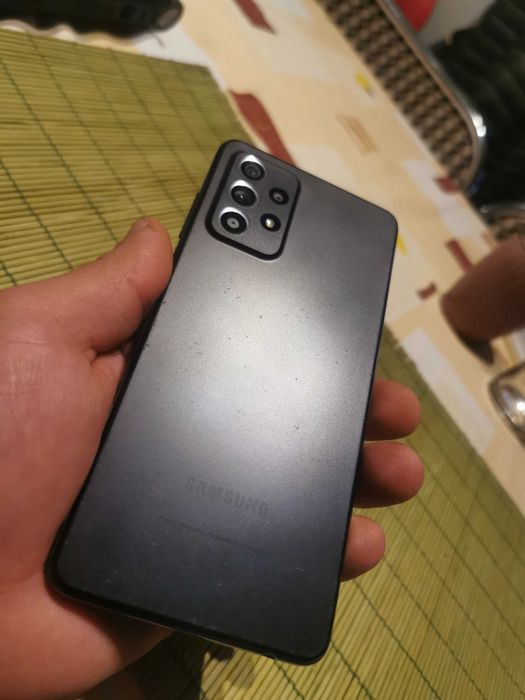 Бартер/Продажба : Отличен Samsung A52 128/6 GB Черен