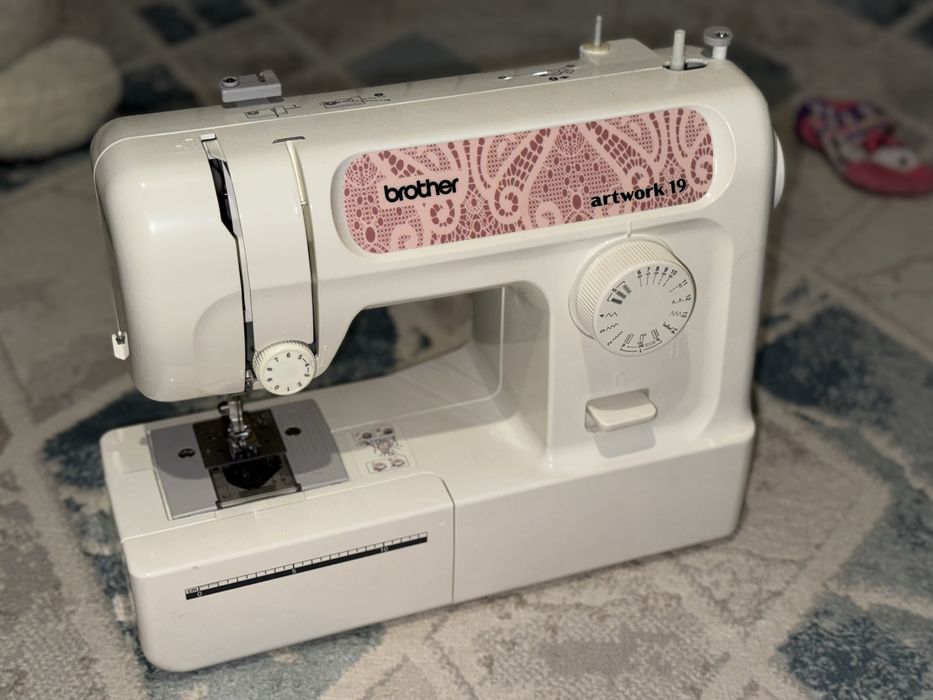 Швейная машина Brother Artwork 19