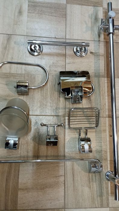 Set sapte piese accesorii baie nichelate