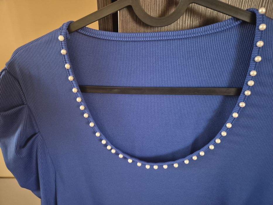 Продавам блузки Л размер