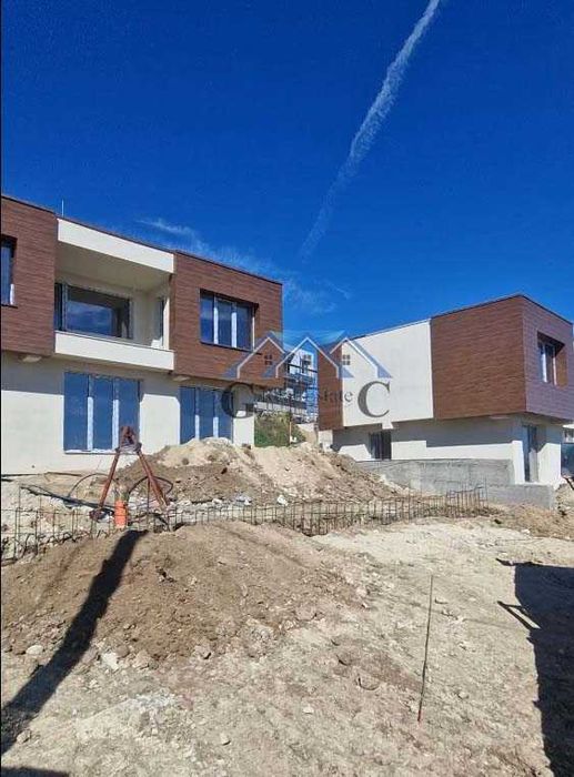 Продава се Къща в Варна, м-т Акчелар - 240 кв.м за 1459 €/кв.м - Снимка #5