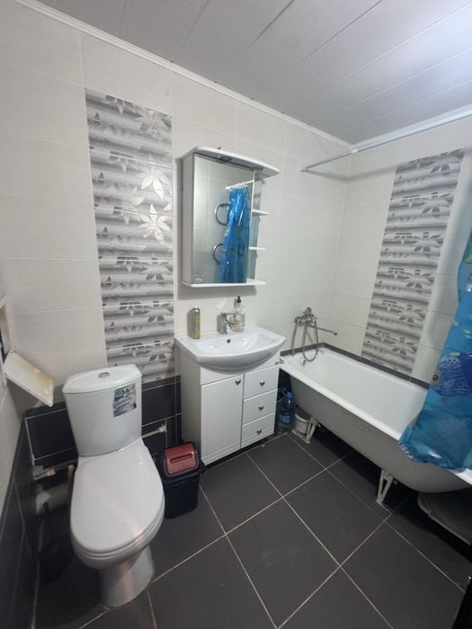 Сдается 2х комн квартира