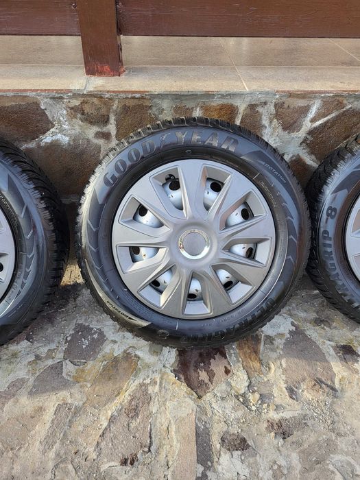 Jante otel 15 cu cauciucuri 195 65 15 iarna Good Year Ultragrip 8 M+S