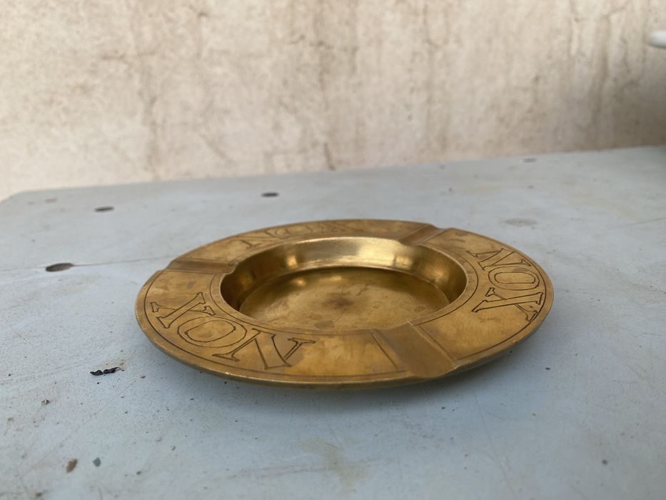 Пепельница из латуни