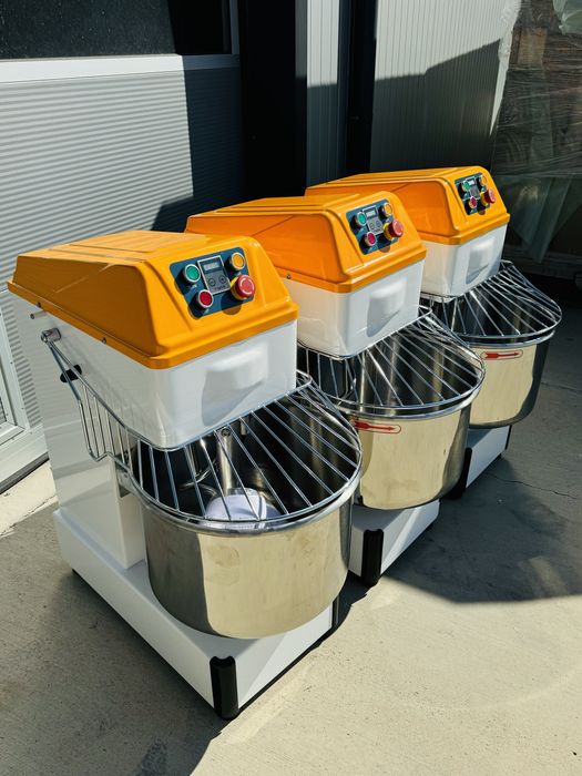 Професионални тестомесачки 35л Италия. ТОП ОФЕРТА!