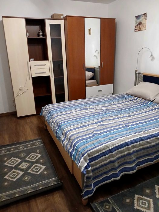 Inchiriez garsoniera zona Micro 1