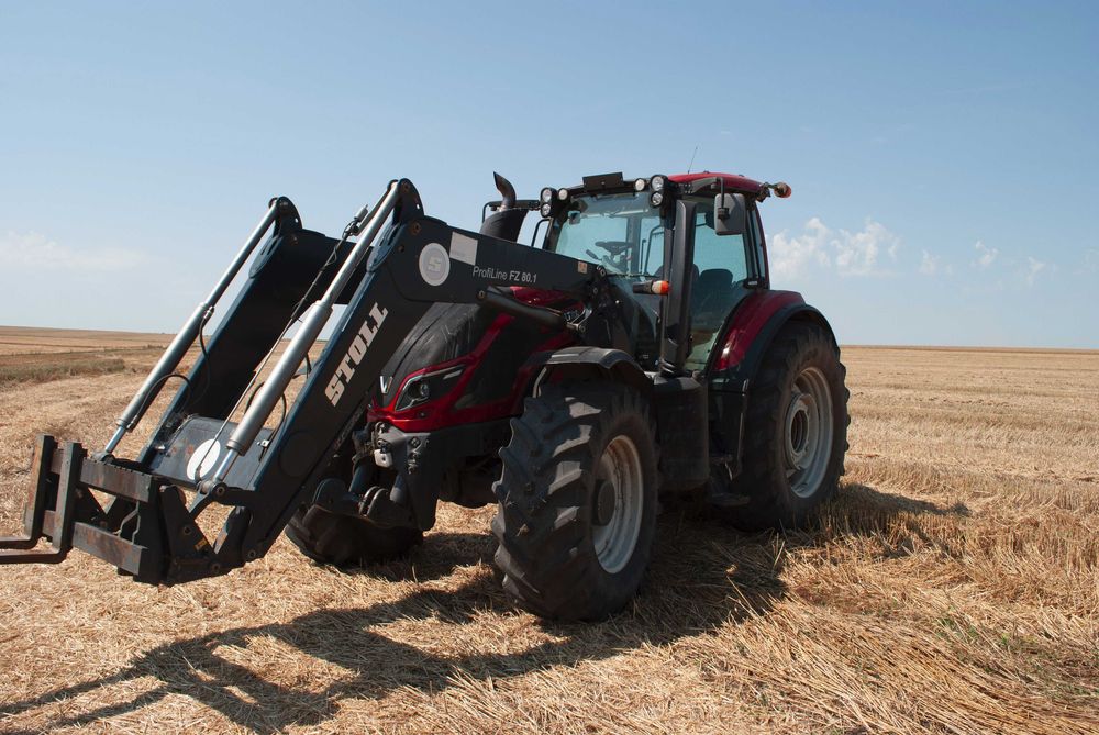 Tractor Valtra T234 H