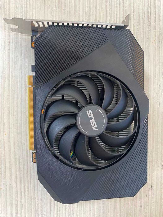 Nvidia GTX 1650 - 4 GB