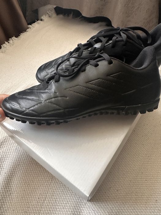 Adidas стоножки-естествена кожа
