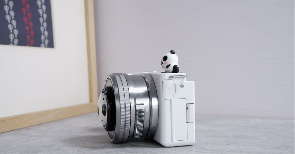 Sony ZV-E10 — идеальное состояние