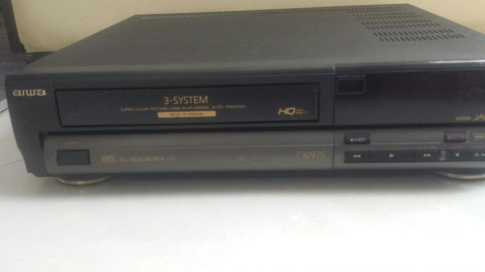 Видеокасетофон в добро общо състояние