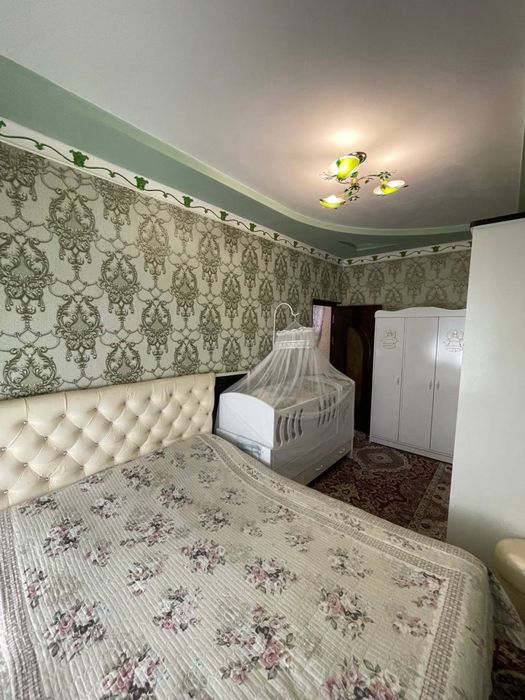 Гулобода зор уй сотилади