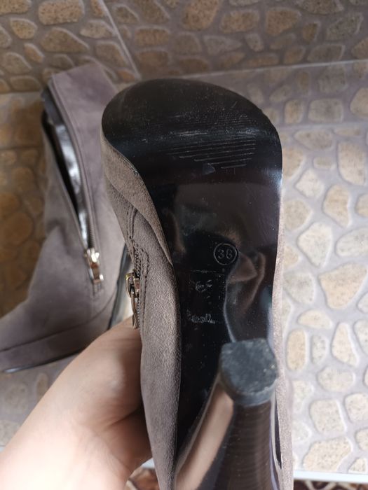 Велурени боти в сив и син цвят