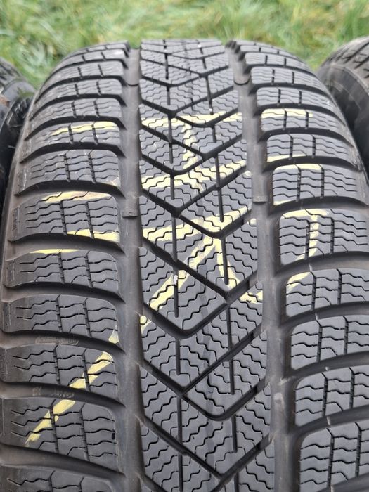 Ser 4 anvelope Pirelli 225 55 17 rsc runflat  dot 2020