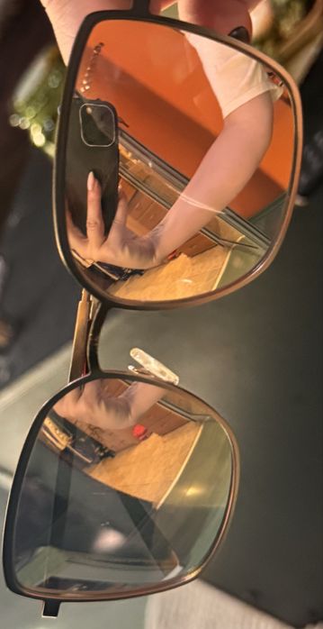 Огледални слънчеви очила