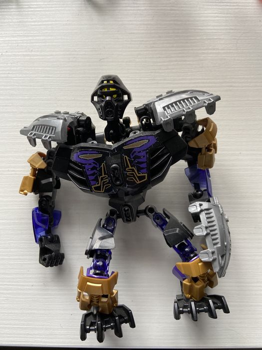 3 фигурки lego bionicle