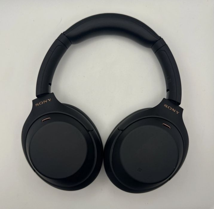SONY WH-1000XM4 слушалки без забележка комплект