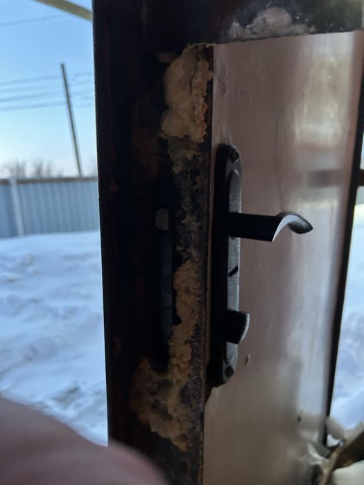 Продам дверь в хорошем состоянии