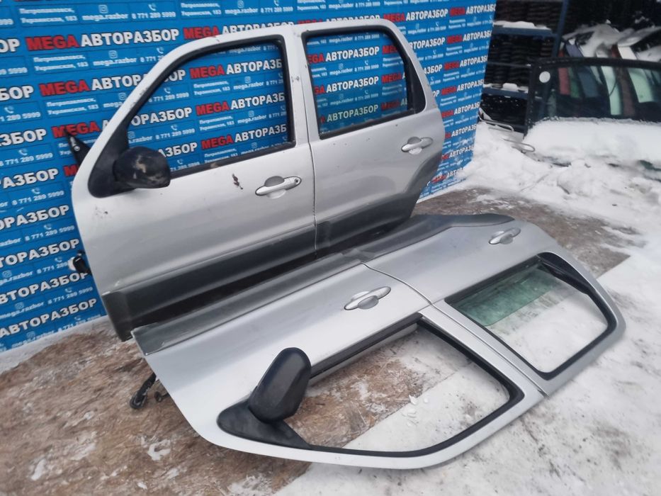 Двери на Мазду / Mazda Tribute