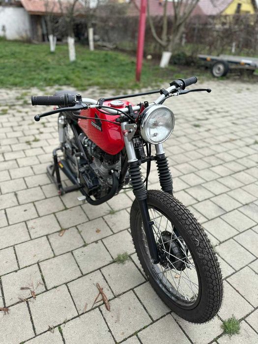 Motocicleta Honda CG 125 Custom Unicat / Cafe racer / Brat Style