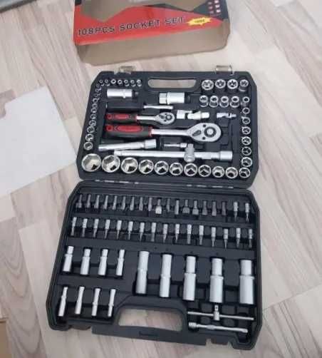 Куфар с ИНСТРУМЕНТИ 108 ЧАСТИ - 1/4 и 1/2 (гедоре)