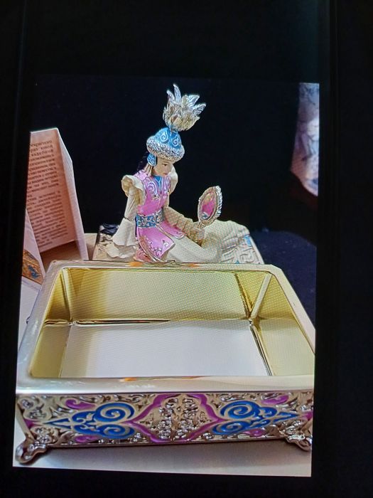 Продам шкатулку в национальном стиле.