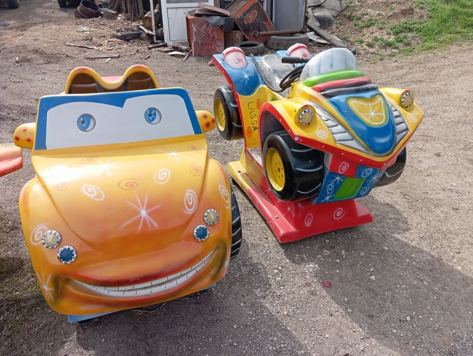 Детски клатушки с монета