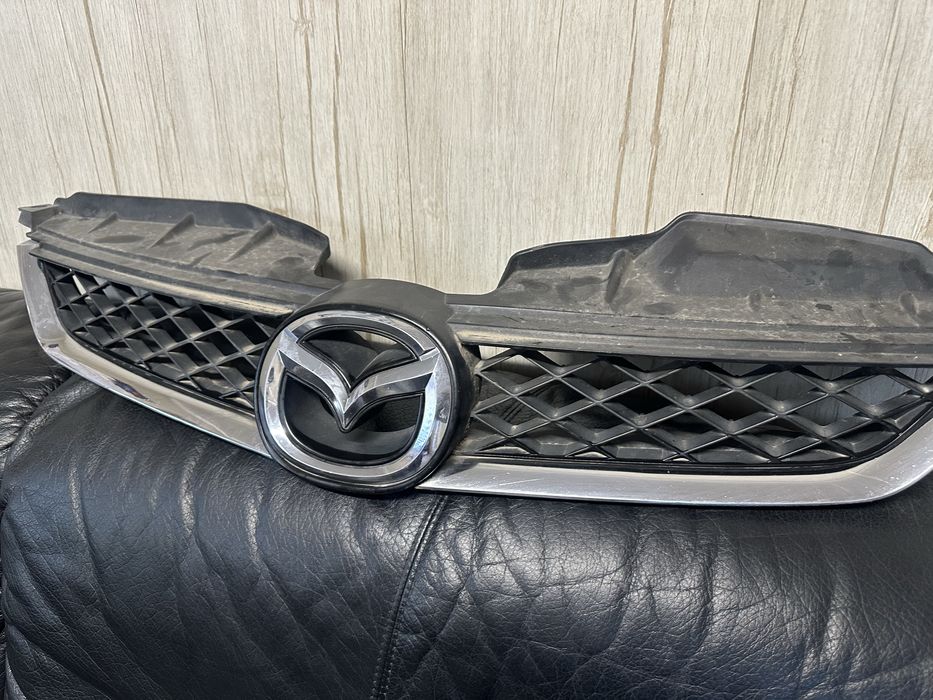 Решетка/Маска за Мазда 5